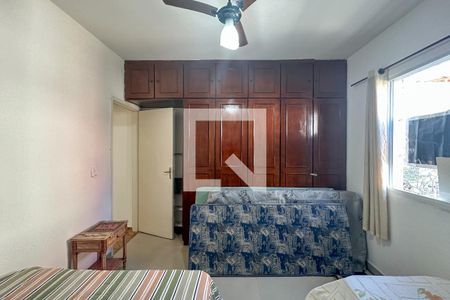 Quarto de apartamento para alugar com 1 quarto, 50m² em Jardim Las Palmas, Guarujá