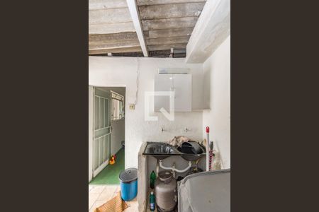 Casa à venda com 280m², 2 quartos e 6 vagas Casa à venda com 280m², 2 quartos e 6 vagasCasa 2 Área de Serviço