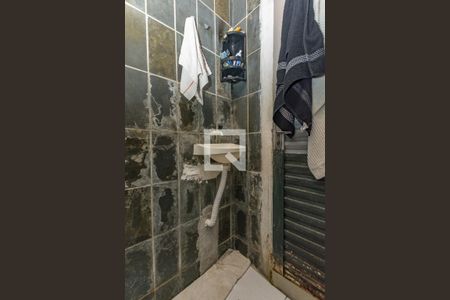 Casa à venda com 280m², 2 quartos e 6 vagas Casa à venda com 280m², 2 quartos e 6 vagasCasa 3 Banheiro