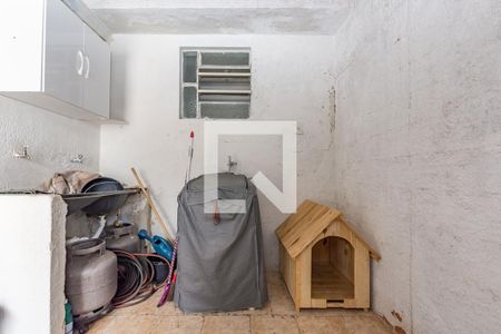 Casa à venda com 280m², 2 quartos e 6 vagas Casa à venda com 280m², 2 quartos e 6 vagasCasa 2 Área de Serviço