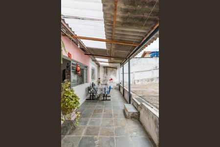 Casa à venda com 280m², 2 quartos e 6 vagas Casa à venda com 280m², 2 quartos e 6 vagasCasa 3 varanda