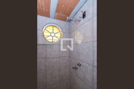 Casa à venda com 280m², 2 quartos e 6 vagas Casa à venda com 280m², 2 quartos e 6 vagasBanheiro da Suíte