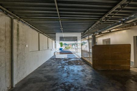 Casa à venda com 280m², 2 quartos e 6 vagas Casa à venda com 280m², 2 quartos e 6 vagasGaragem