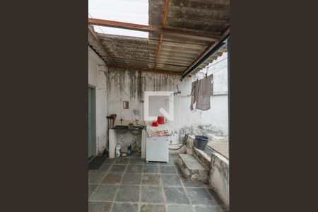 Casa à venda com 280m², 2 quartos e 6 vagas Casa à venda com 280m², 2 quartos e 6 vagasCasa 3 Área de Serviço