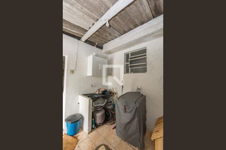 Casa à venda com 280m², 2 quartos e 6 vagas Casa à venda com 280m², 2 quartos e 6 vagasCasa 2 Área de Serviço