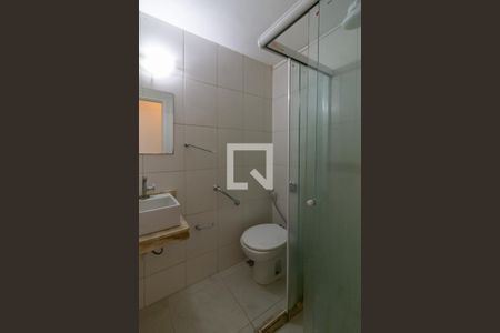 Apartamento para alugar com 93m², 3 quartos e sem vaga Apartamento para alugar com 93m², 3 quartos e sem vagaBanheiro social