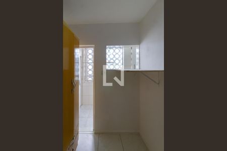 Apartamento para alugar com 93m², 3 quartos e sem vaga Apartamento para alugar com 93m², 3 quartos e sem vagaDetalhe do quarto de serviço