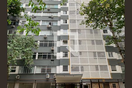 Apartamento para alugar com 93m², 3 quartos e sem vaga Apartamento para alugar com 93m², 3 quartos e sem vagaFachada