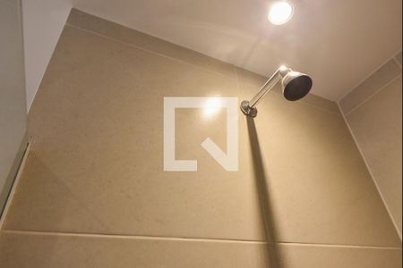 Banheiro  de kitnet/studio para alugar com 1 quarto, 28m² em Vila Congonhas, São Paulo
