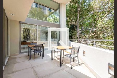 Studio para alugar com 28m², 1 quarto e 1 vaga Studio para alugar com 28m², 1 quarto e 1 vagaCondomínio
