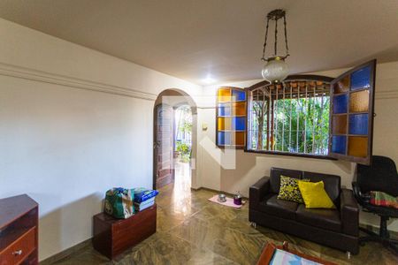 Sala 1 de casa para alugar com 3 quartos, 180m² em Santa Ines, Belo Horizonte