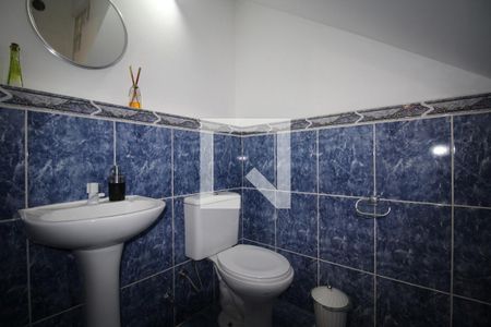 Casa à venda com 227m², 4 quartos e 4 vagaslavabo na garagem