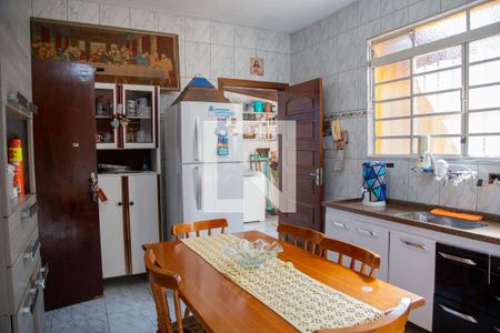 Casa à venda com 80m², 3 quartos e 2 vagas Casa à venda com 80m², 3 quartos e 2 vagasCozinha