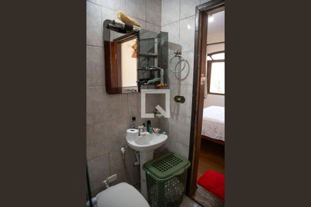 Banheiro da Suíte 1 de casa para alugar com 3 quartos, 80m² em Ayrosa, Osasco