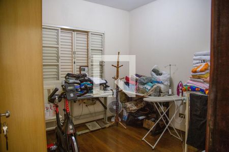 Casa à venda com 80m², 3 quartos e 2 vagas Casa à venda com 80m², 3 quartos e 2 vagasQuarto 3