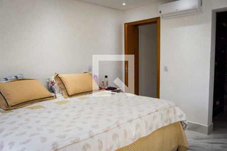 Suíte de casa à venda com 3 quartos, 165m² em Parque Capuava, Santo André