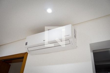 Suíte de casa à venda com 3 quartos, 165m² em Parque Capuava, Santo André