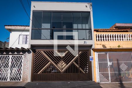 Casa à venda com 165m², 3 quartos e 2 vagasFachada