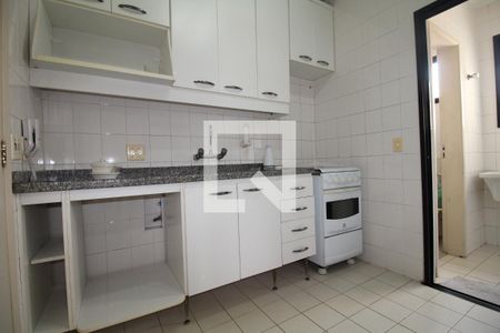 Cozinha de apartamento à venda com 3 quartos, 69m² em Vila Gustavo, São Paulo