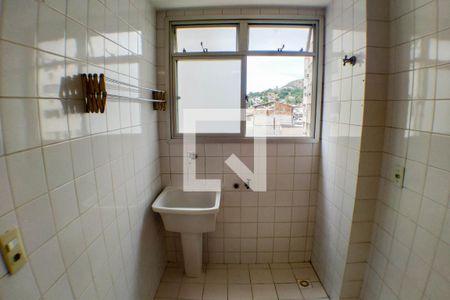 Apartamento para alugar com 65m², 2 quartos e 1 vagaárea de serviço