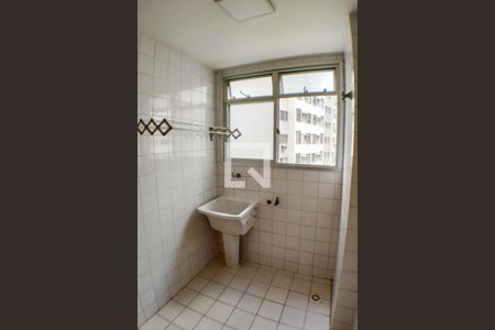 Apartamento para alugar com 65m², 2 quartos e 1 vagaárea de serviço