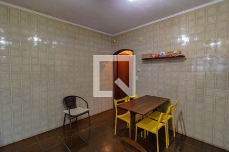 Casa à venda com 235m², 3 quartos e 1 vaga Casa à venda com 235m², 3 quartos e 1 vagaCozinha