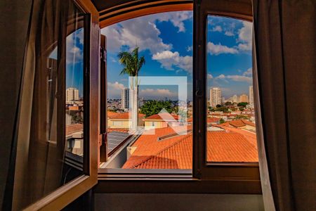 Casa à venda com 235m², 3 quartos e 1 vaga Casa à venda com 235m², 3 quartos e 1 vagaJanela