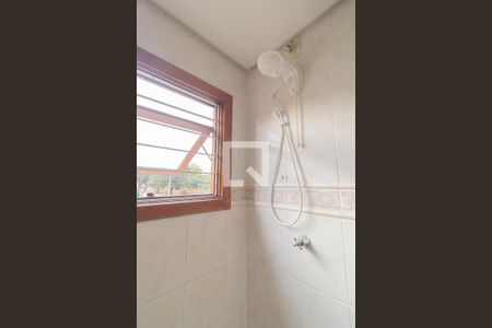 Banheiro de apartamento à venda com 2 quartos, 63m² em Azenha, Porto Alegre