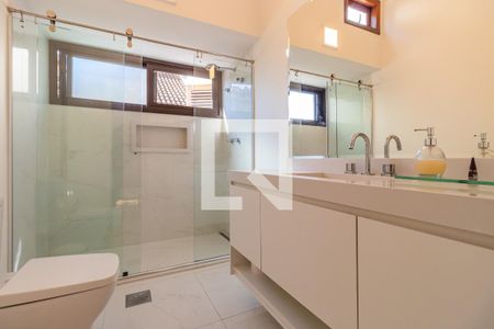 Casa de condomínio à venda com 246m², 4 quartos e 4 vagasBanheiro Social