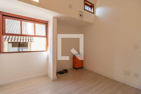 Casa de condomínio à venda com 246m², 4 quartos e 4 vagasQuarto 2