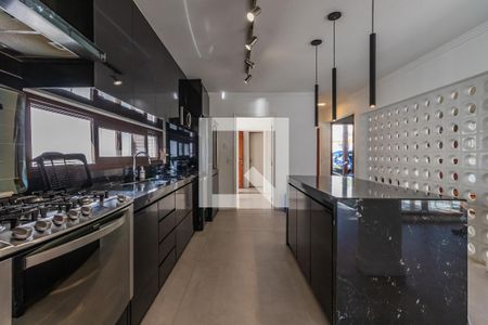 Casa de condomínio à venda com 246m², 4 quartos e 4 vagasCozinha