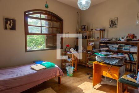 Casa à venda com 319m², 5 quartos e 4 vagasQuarto 3