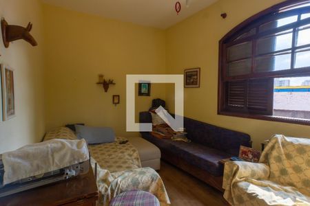 Casa à venda com 319m², 5 quartos e 4 vagasQuarto 4