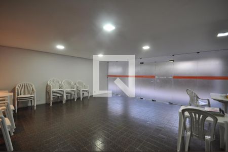 Apartamento para alugar com 62m², 2 quartos e 1 vagaÁrea comum - Salão de festas