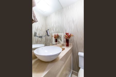 Apartamento para alugar com 550m², 5 quartos e 3 vagas Apartamento para alugar com 550m², 5 quartos e 3 vagasLavabo 2