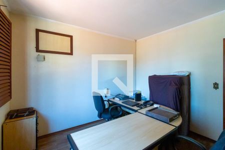 Casa à venda com 300m², 6 quartos e 4 vagas Casa à venda com 300m², 6 quartos e 4 vagasQuarto 4