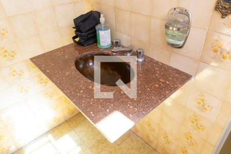 Casa à venda com 300m², 6 quartos e 4 vagas Casa à venda com 300m², 6 quartos e 4 vagasBanheiro da suíte 1