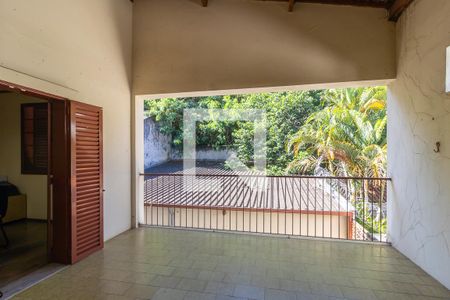 Casa à venda com 300m², 6 quartos e 4 vagas Casa à venda com 300m², 6 quartos e 4 vagasVista do quarto 3