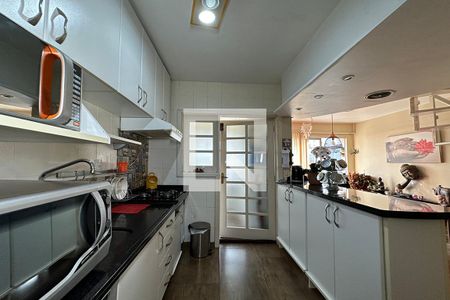 Apartamento à venda com 95m², 2 quartos e 1 vagaCozinha