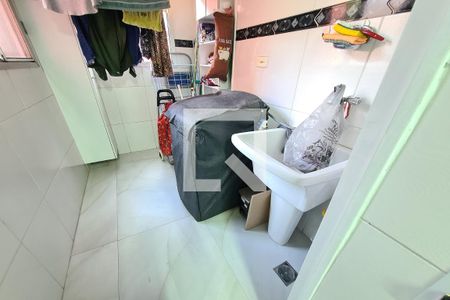 Apartamento à venda com 68m², 3 quartos e sem vagaÁrea de Serviço