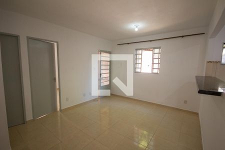 Sala de casa para alugar com 2 quartos, 47m² em Jardim Professor Antonio Palocci, Ribeirão Preto