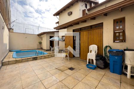 Casa à venda com 190m², 4 quartos e 3 vagasQuintal