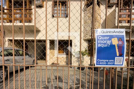 Casa à venda com 190m², 4 quartos e 3 vagasFachada