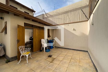 Casa à venda com 190m², 4 quartos e 3 vagasQuintal