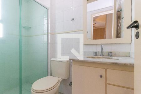 Apartamento para alugar com 70m², 2 quartos e 1 vaga Apartamento para alugar com 70m², 2 quartos e 1 vagaBanheiro da Suíte
