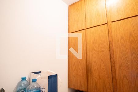 Apartamento à venda com 140m², 3 quartos e 2 vagas Apartamento à venda com 140m², 3 quartos e 2 vagasQuarto de Serviço