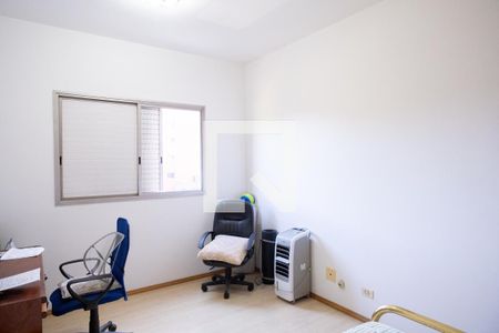 Apartamento à venda com 140m², 3 quartos e 2 vagas Apartamento à venda com 140m², 3 quartos e 2 vagasSuíte