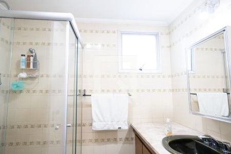 Apartamento à venda com 140m², 3 quartos e 2 vagas Apartamento à venda com 140m², 3 quartos e 2 vagasBanheiro da Suíte