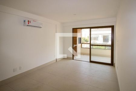 Sala de apartamento para alugar com 2 quartos, 83m² em Tijuca, Rio de Janeiro