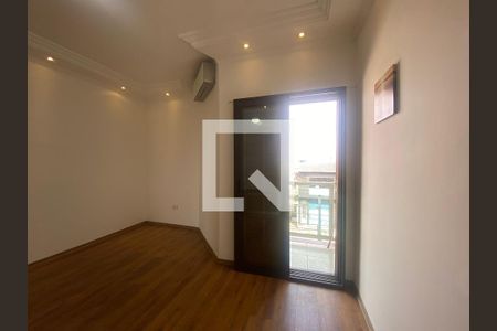 Casa à venda com 180m², 3 quartos e 4 vagasSuíte